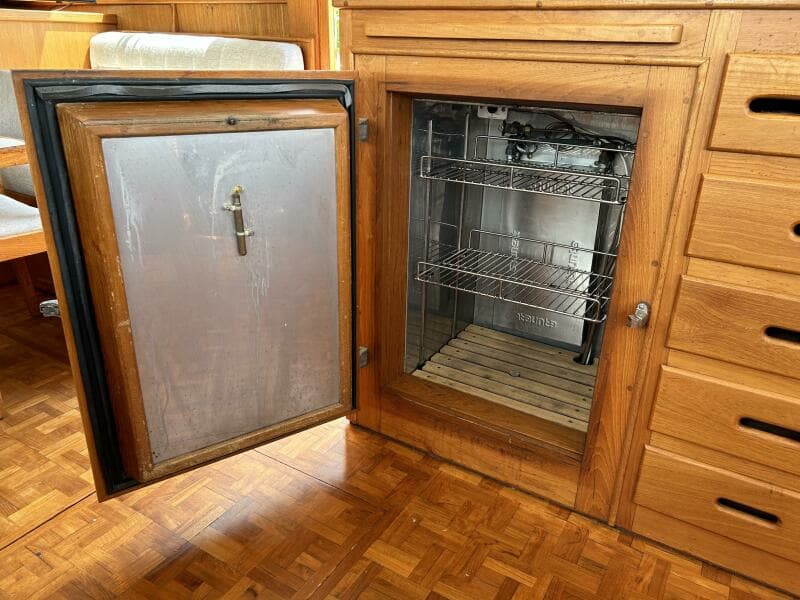 Galley Refrig