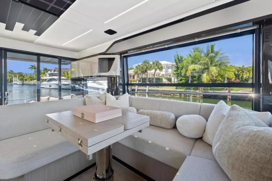 2022 Absolute 48 Coupe