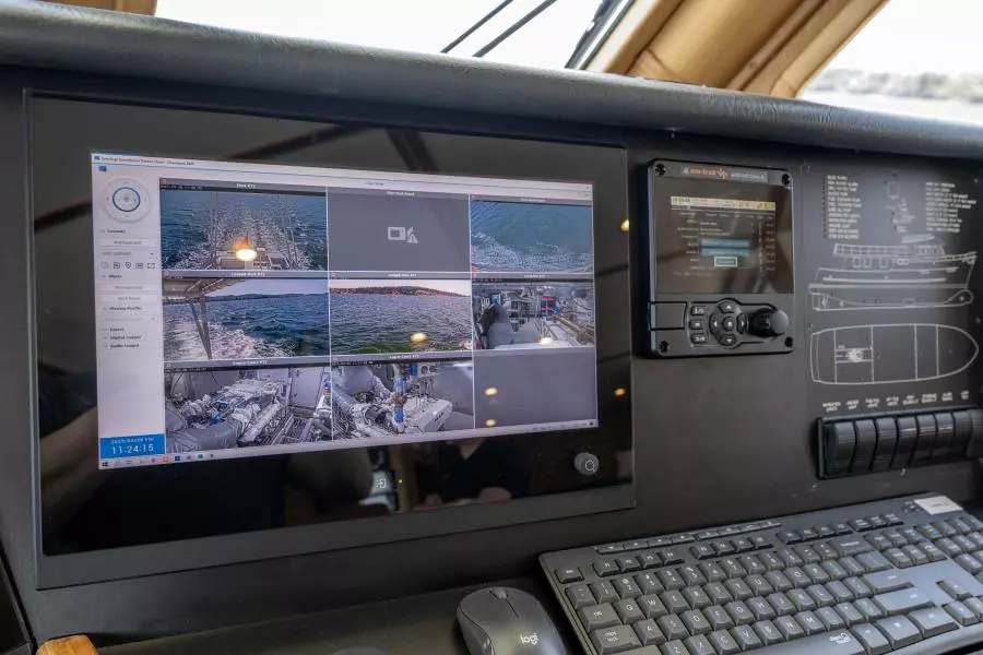 1998 Northern Marine 