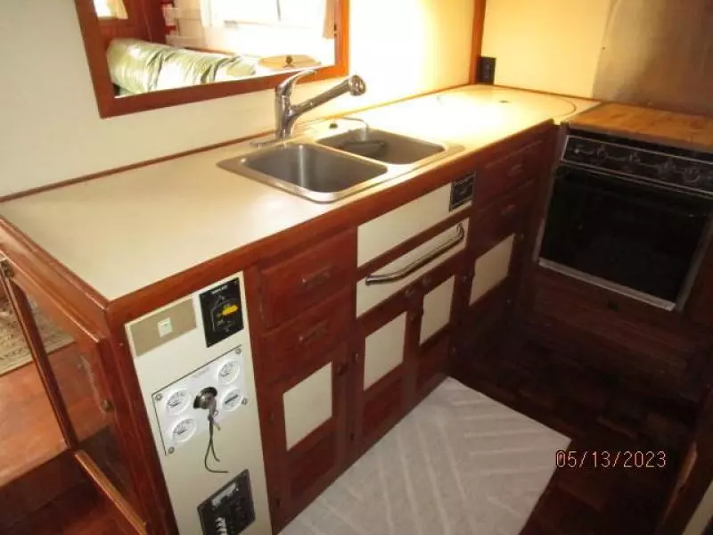 36' Kadey-Krogen galley3