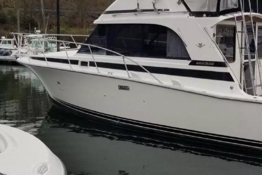 1987 Bertram 33 Flybridge Cruiser