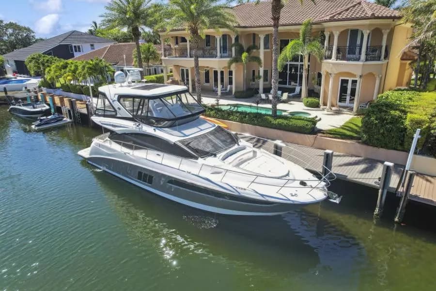 2018 Sea Ray L590 Fly