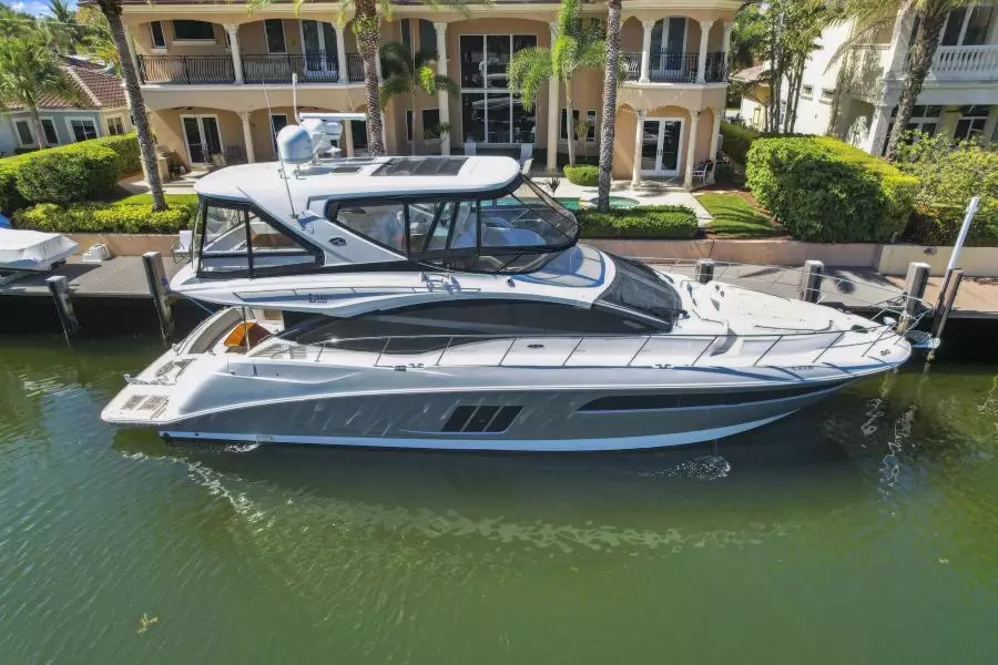 2018 Sea Ray L590 Fly
