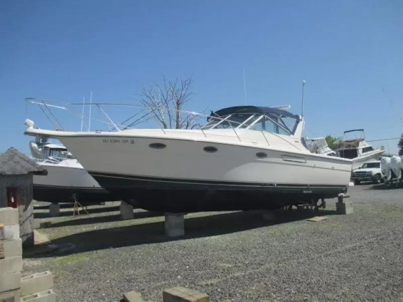 1996 Tiara Yachts 3100 Open