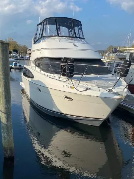 2004 Carver 360 Sports Sedan