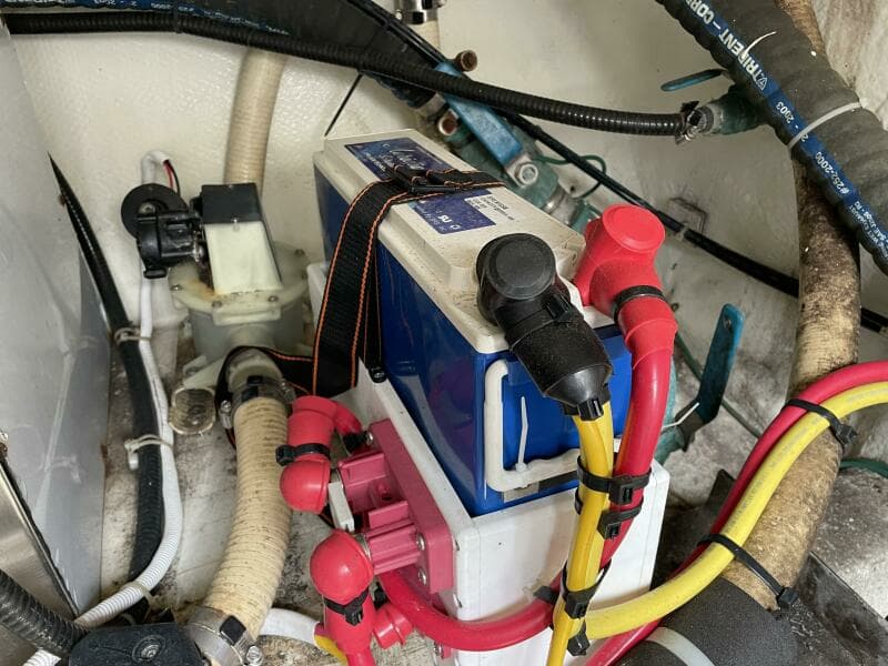 2004 Carver 360 Sports Sedan