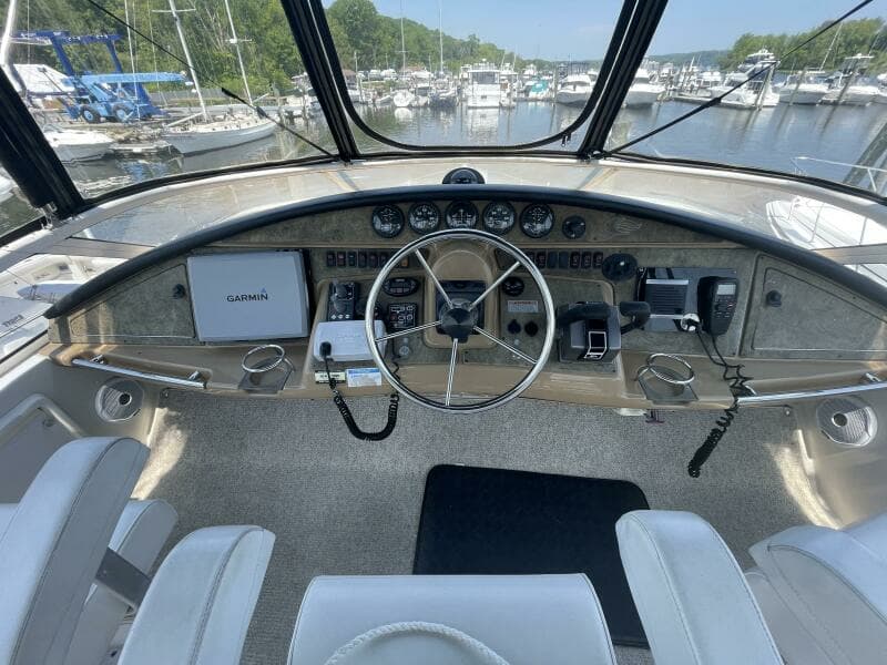 2004 Carver 360 Sports Sedan