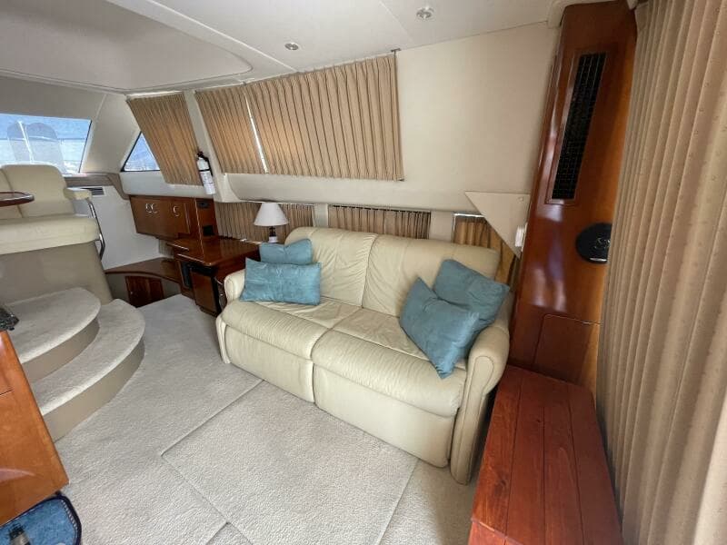 2004 Carver 360 Sports Sedan