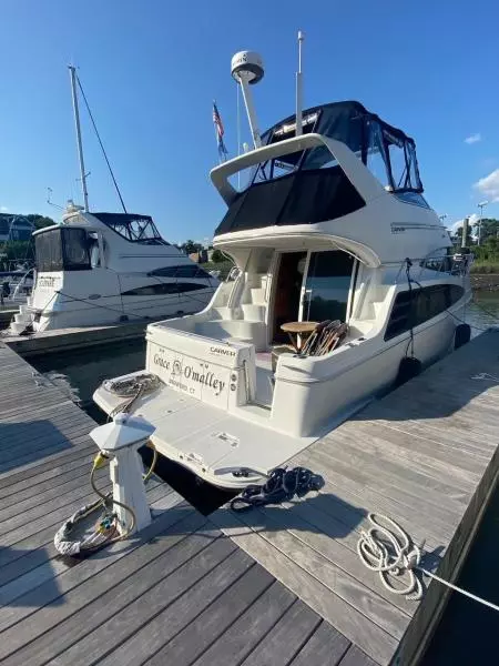 2004 Carver 360 Sports Sedan