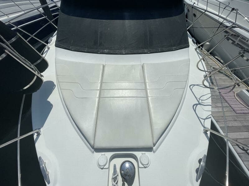 2004 Carver 360 Sports Sedan