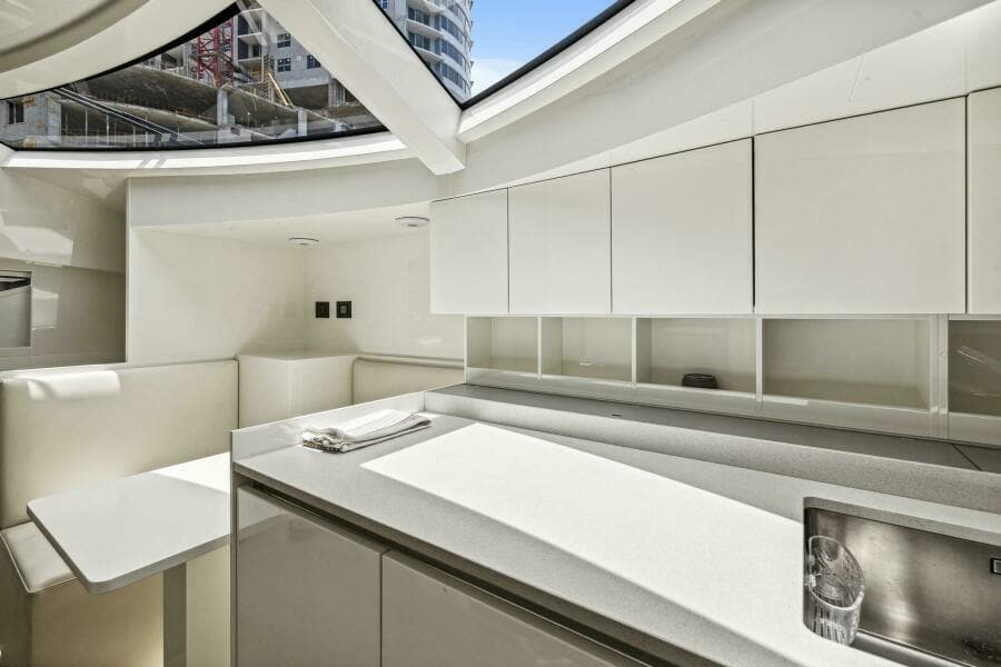 2021 Ferretti Yachts 850