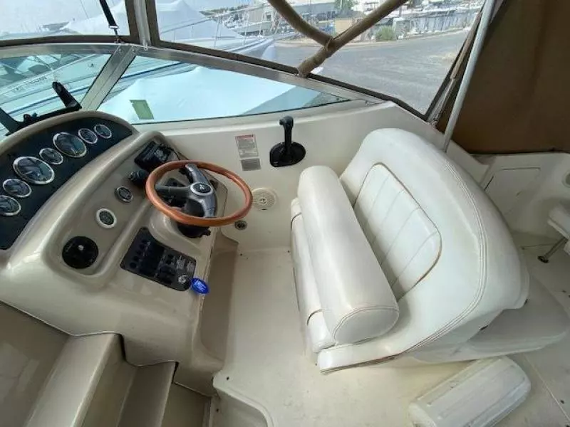 1998 Sea Ray 270 DA