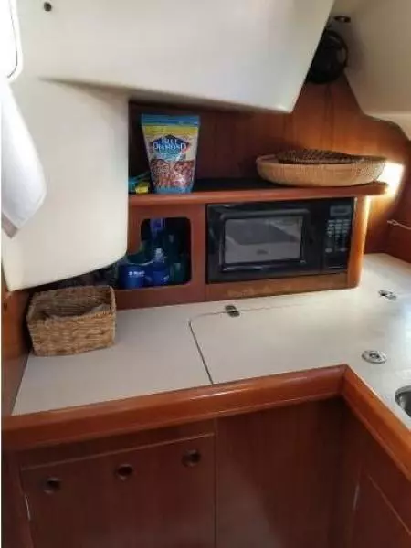 1998 Beneteau 352