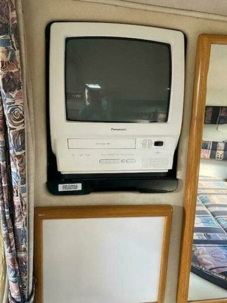 1997 Sea Ray 330 Sundancer