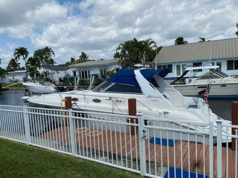 1997 Sea Ray 330 Sundancer