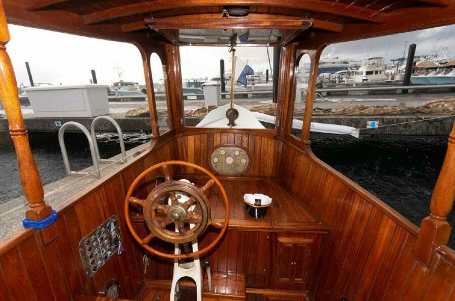 1910 Classic Gentleman’s Commuter yacht