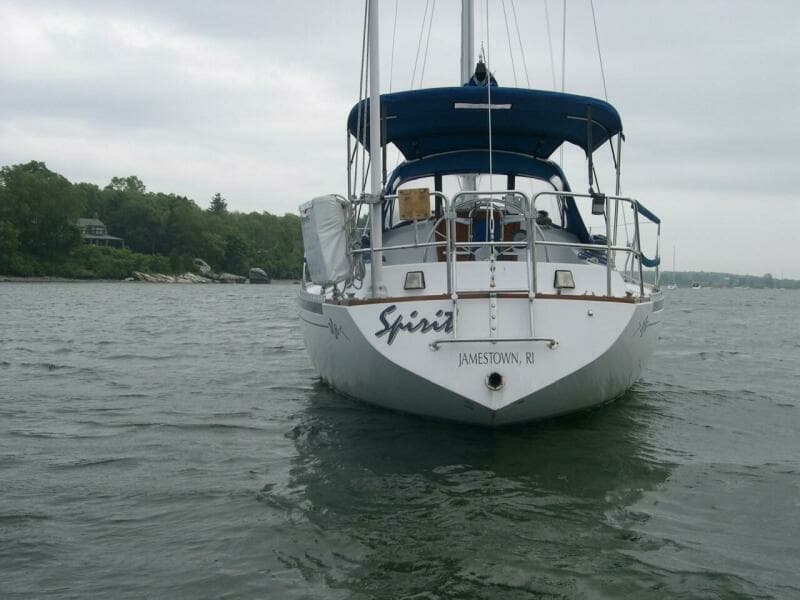 1985 Islander Sloop