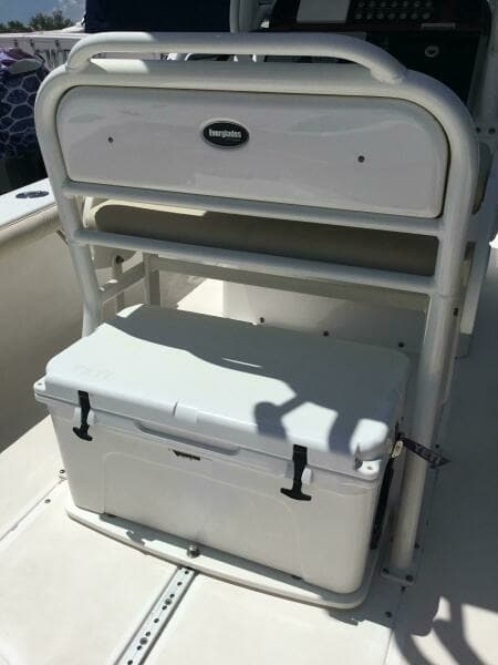 2016 Everglades 243CC