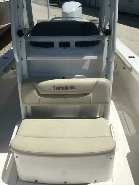 2016 Everglades 243CC