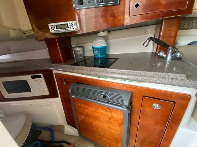 2003 Edgewater 265 Express