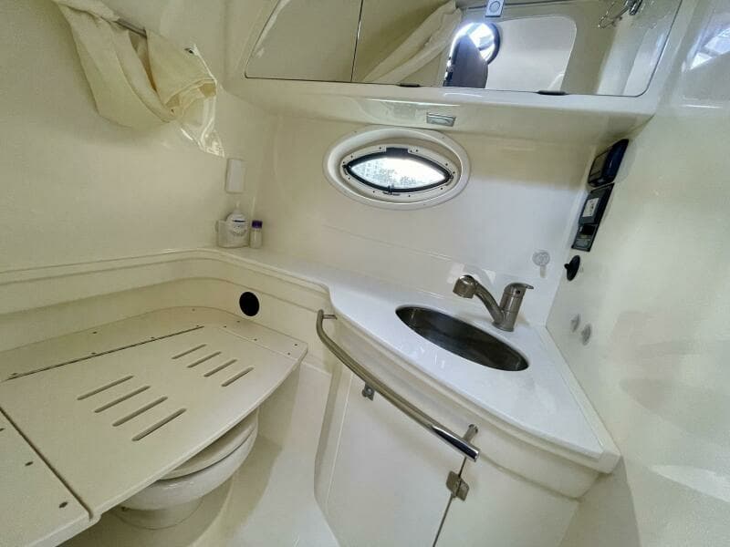 2016 Monterey 335 Sport Yacht