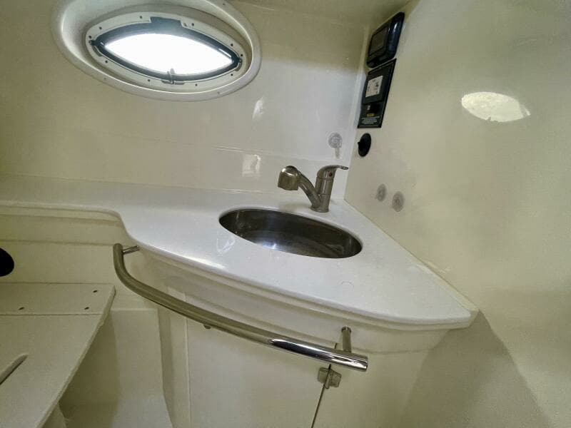 2016 Monterey 335 Sport Yacht