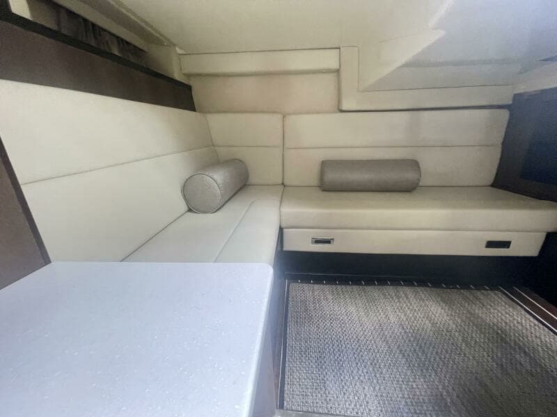 2016 Monterey 335 Sport Yacht