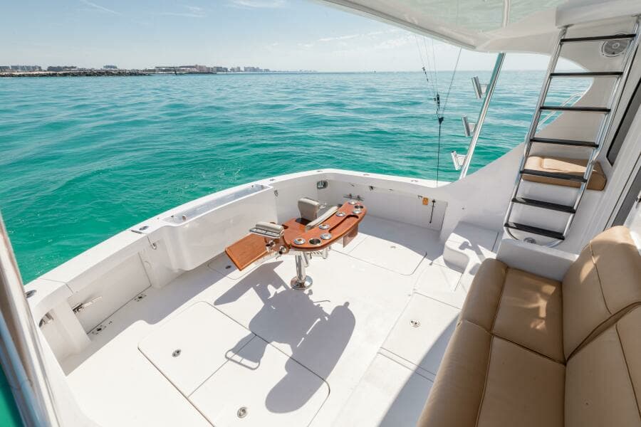 2016 Hatteras GT60  KNOT ON CALL  Cockpit