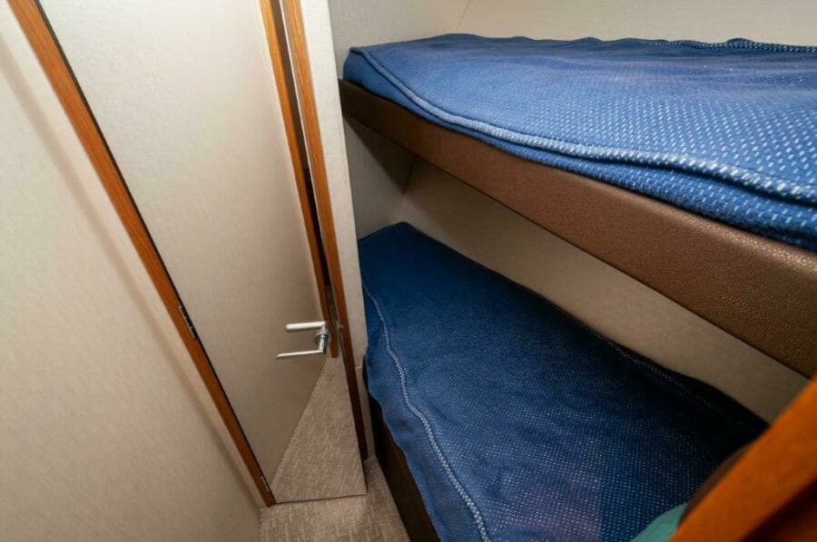 2016 Hatteras GT60  KNOT ON CALL  FWD Bunkroom 2