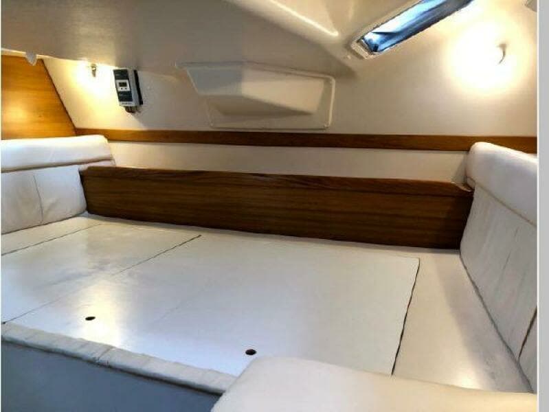 2004 Catalina 387