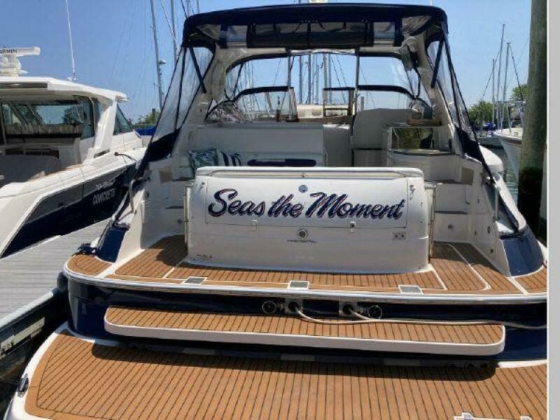 2005 Regal 4260 Express Cruiser