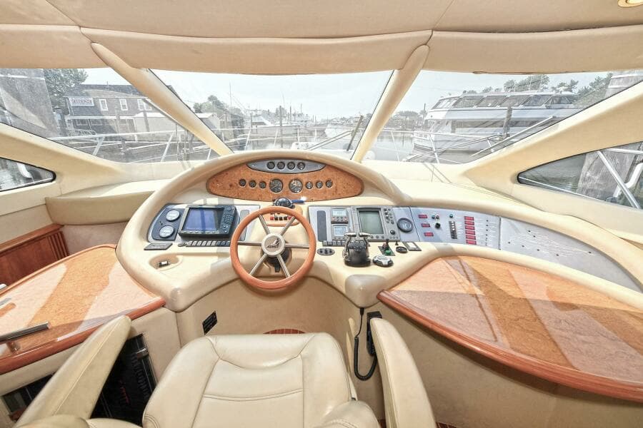 2003 Azimut 62