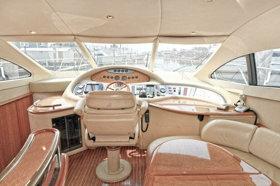 2003 Azimut 62