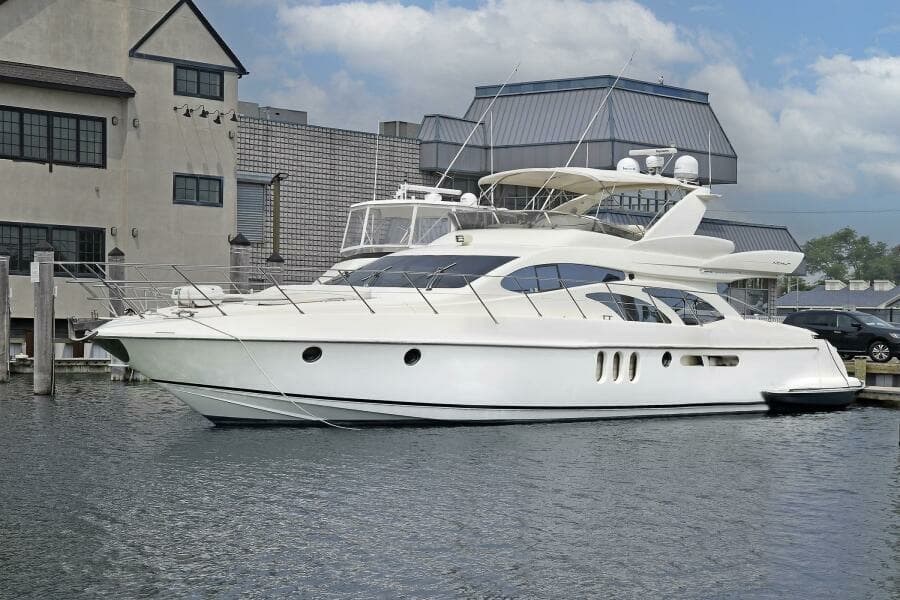 2003 Azimut 62