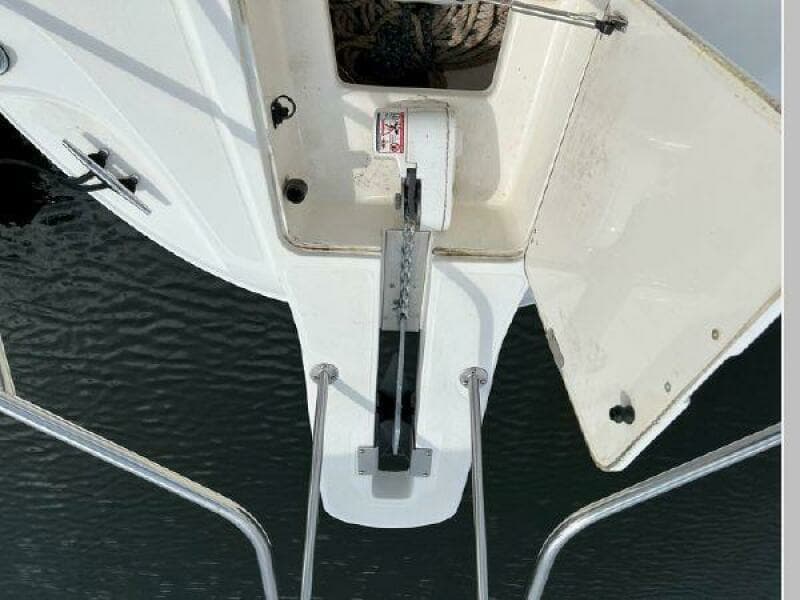 2001 Boston Whaler 