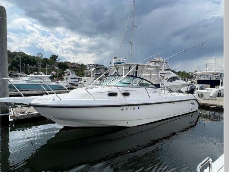 2001 Boston Whaler 