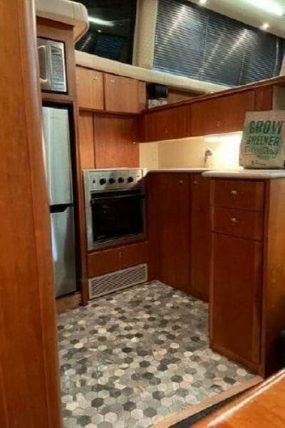 2000 Silverton 422 Aft Cabin