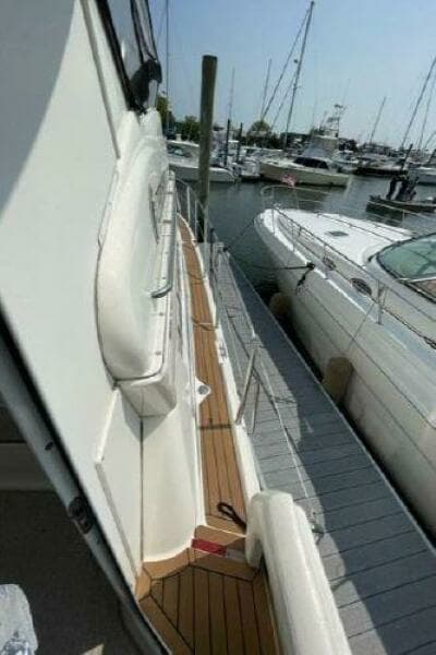 2000 Silverton 422 Aft Cabin