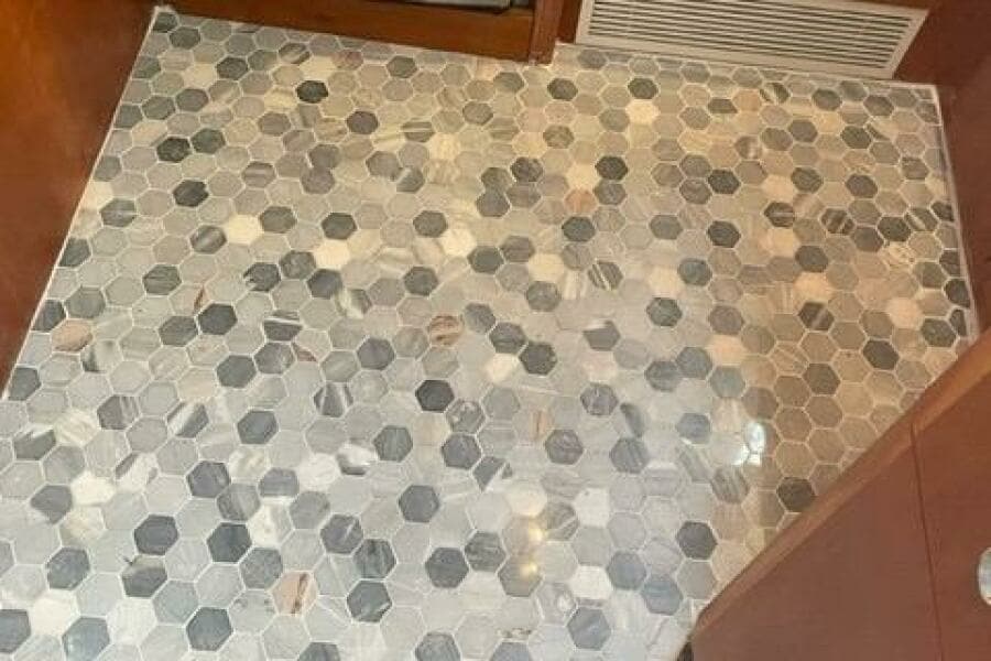 2000 Silverton 422 Aft Cabin