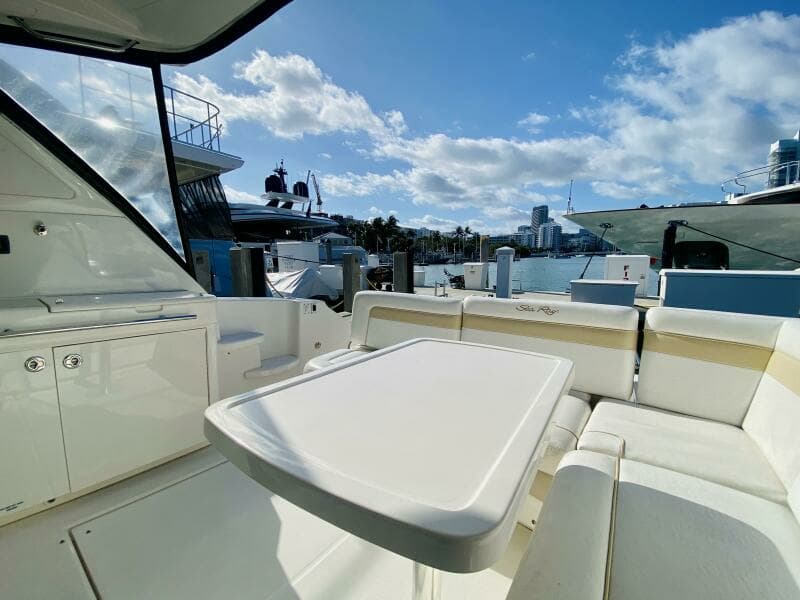 2010 Sea Ray 450 Sundancer