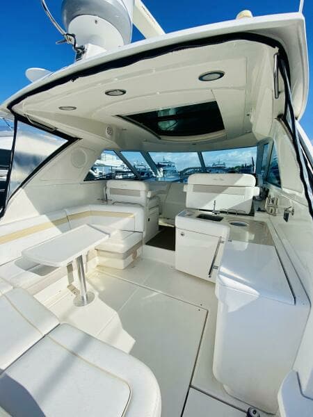 2010 Sea Ray 450 Sundancer