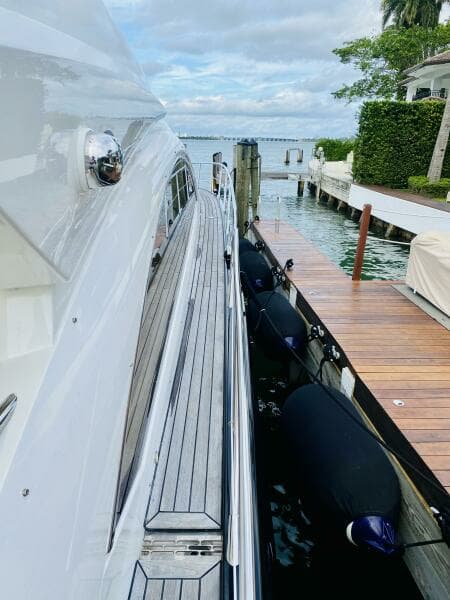 2010 Sunseeker Predator 60