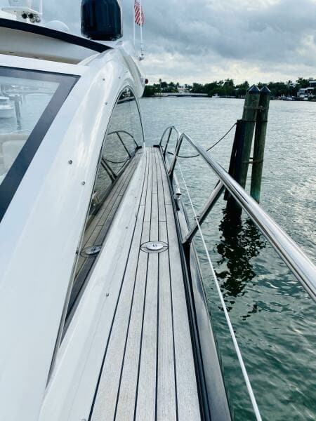 2010 Sunseeker Predator 60