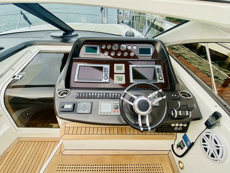 2010 Sunseeker Predator 60