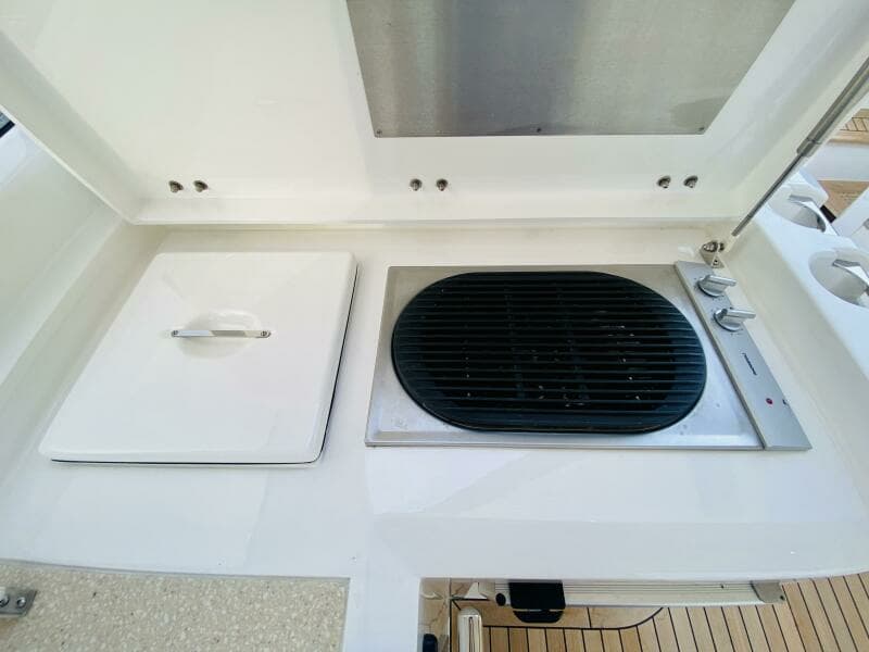 2010 Sunseeker Predator 60