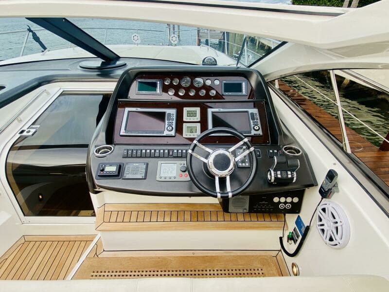 2010 Sunseeker Predator 60