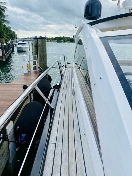 2010 Sunseeker Predator 60