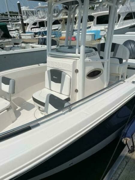 2022 Robalo 230