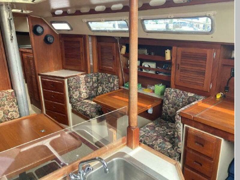 1985 Catalina 36
