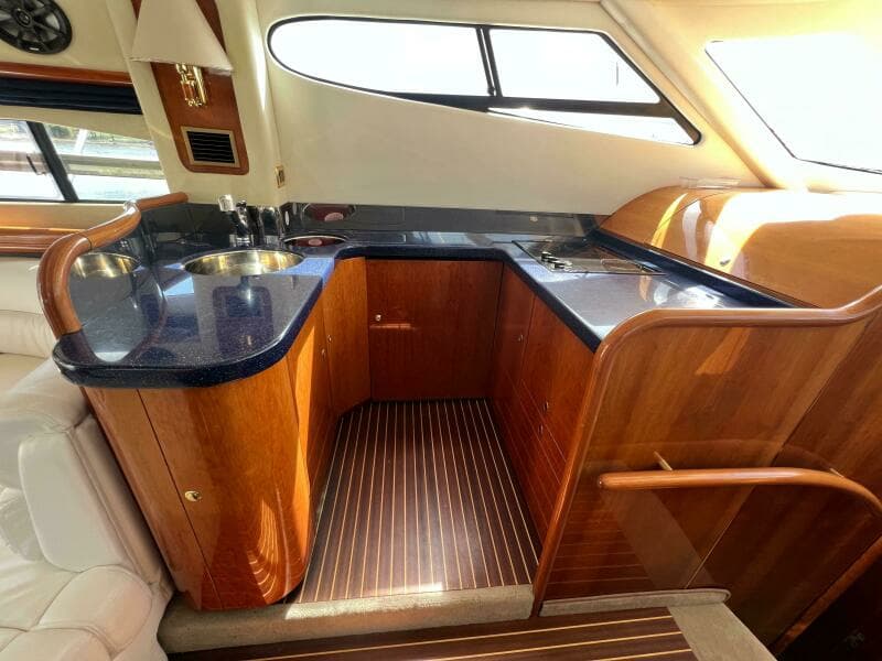 2004 Cranchi Atlantique 48